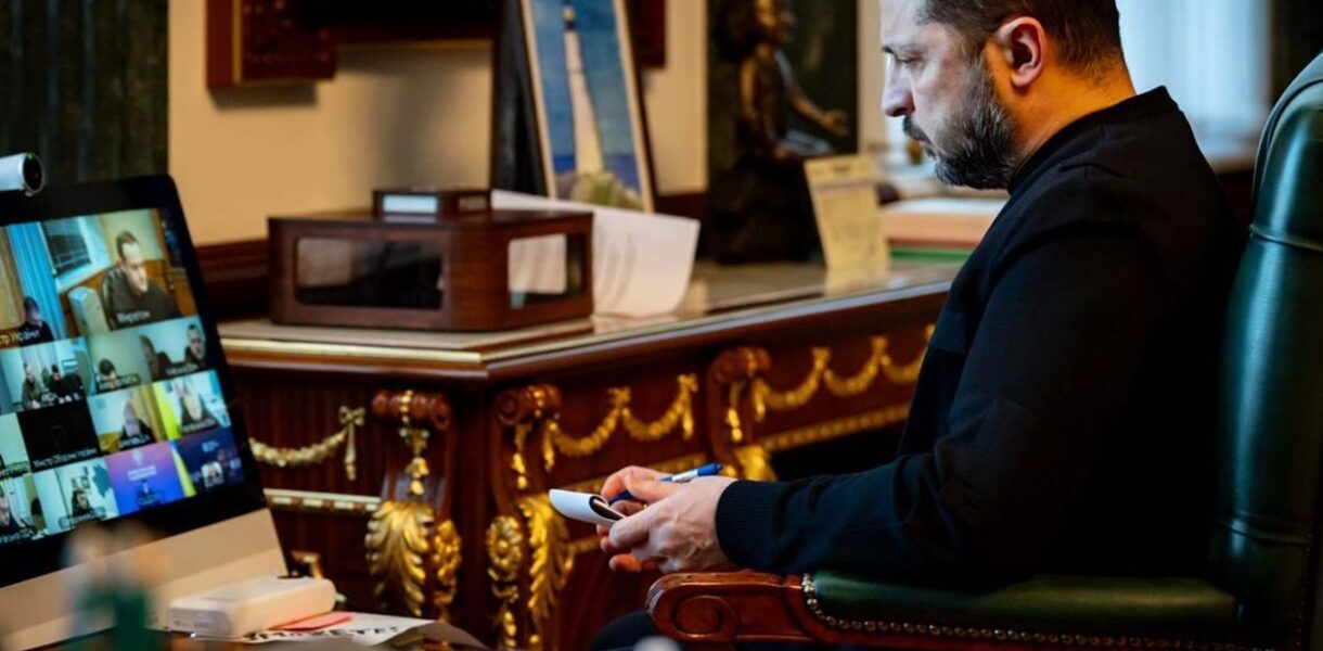 Опалення у Києві: Зеленський доручив "розібратися"