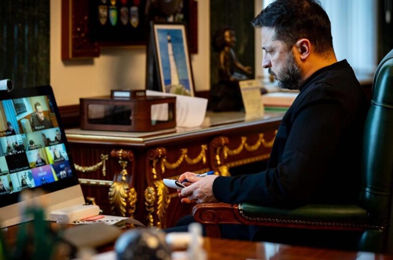 Опалення у Києві: Зеленський доручив "розібратися"