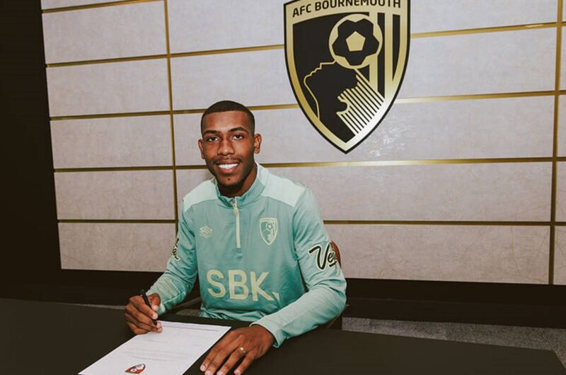 Борнмут оголосив про заміну Семеньо