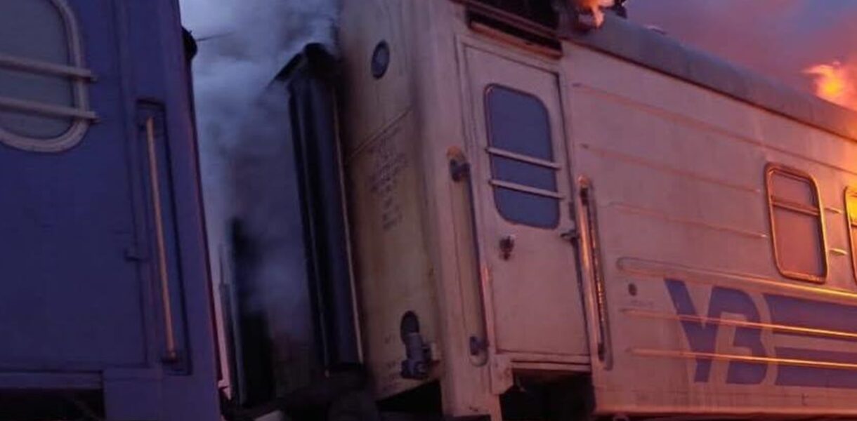 Шахеди атакували пасажирський поїзд на Харківщині