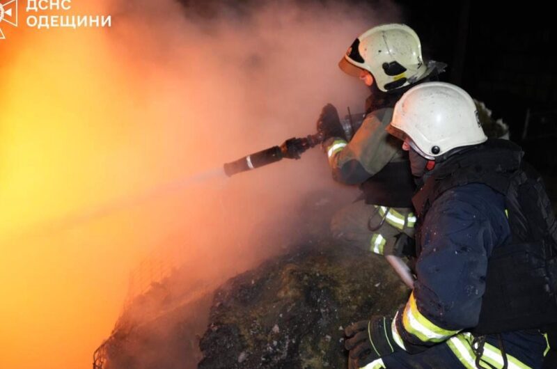 Росіяни атакували об'єкти інфраструктури на Одещині