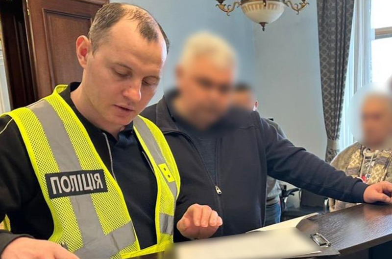 Обшуки в КМДА: посадовцю повідомили про підозру через понад 500 млн збитків