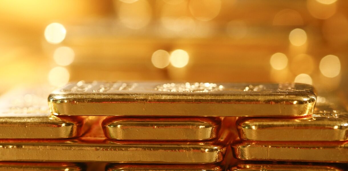 Золото наблизилося до $5 тис. за унцію