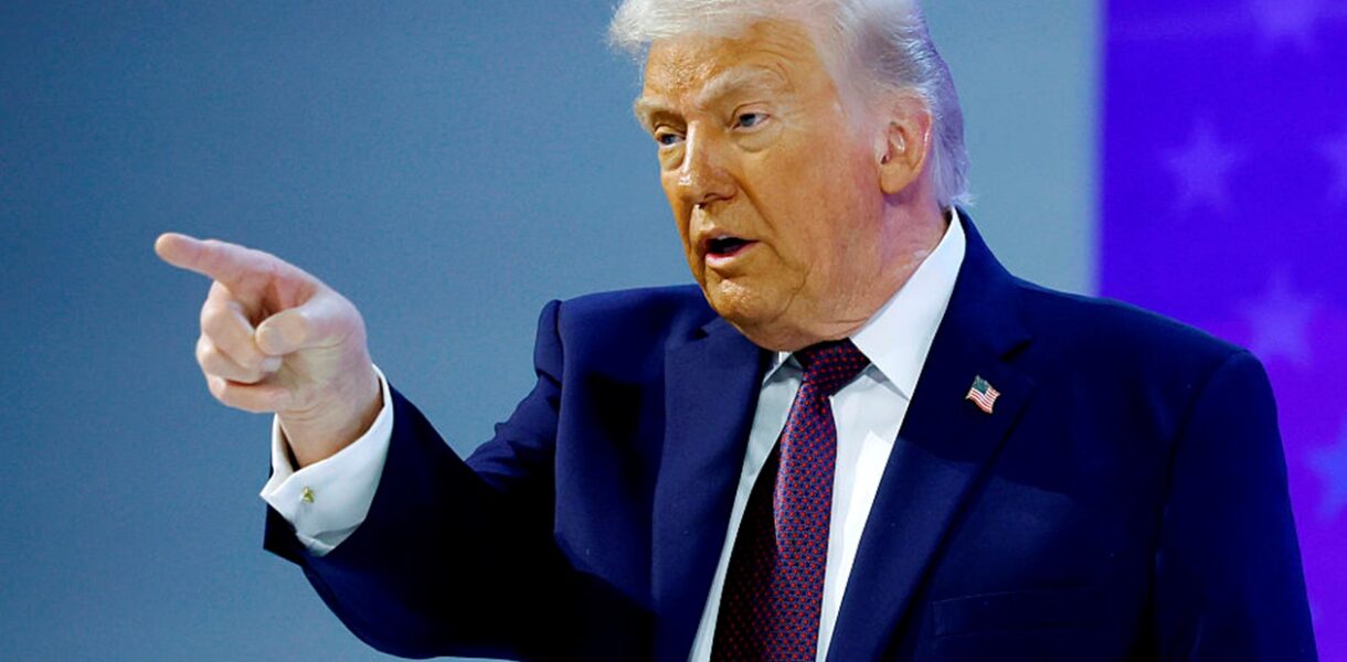 Трамп пригрозив Канаді 100% митом через угоду з Китаєм