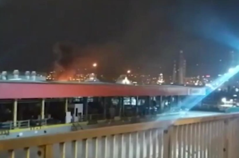 Біля Стамбула стався вибух на НПЗ