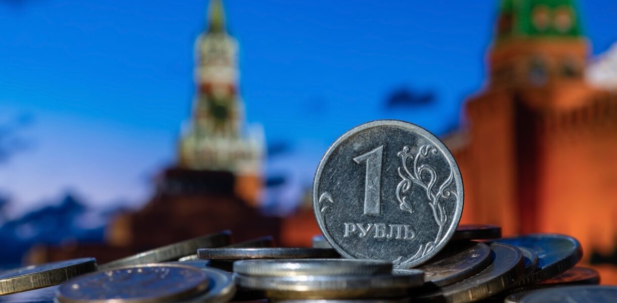 Військовий бюджет РФ "тріщить" на тлі мирних перемов - ЗМІ