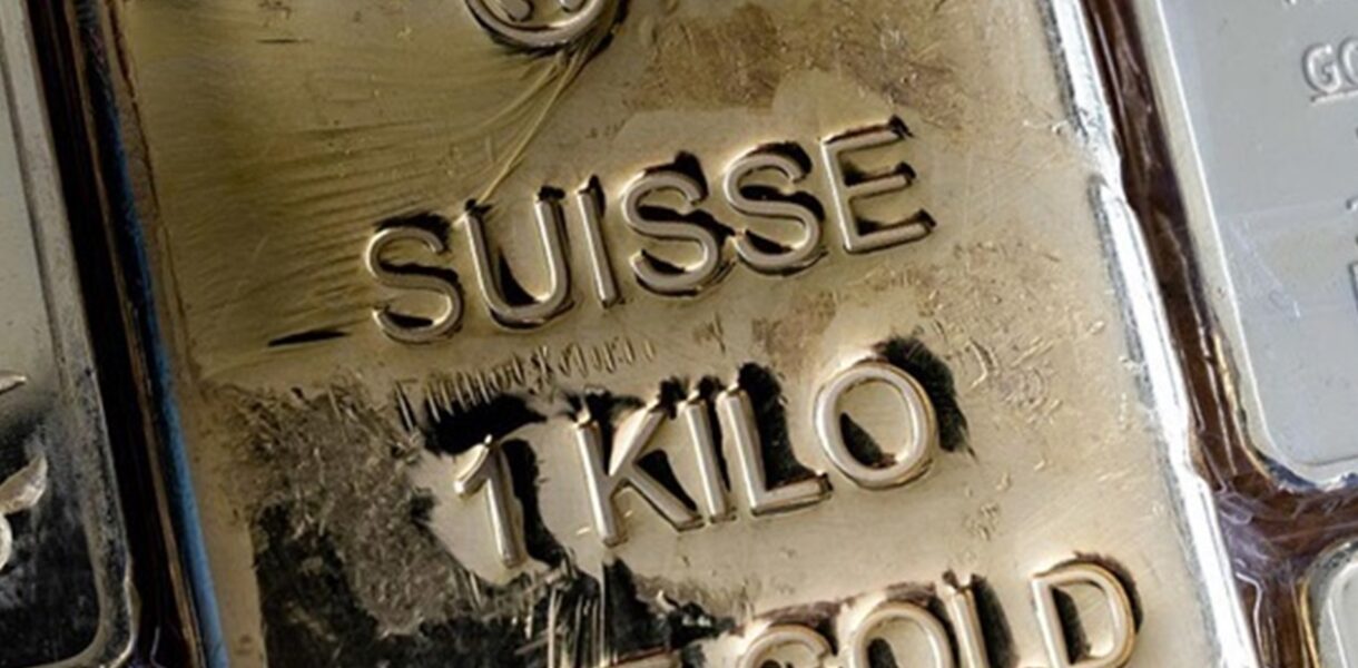 Золото і срібло продовжують стрімко дешевшати