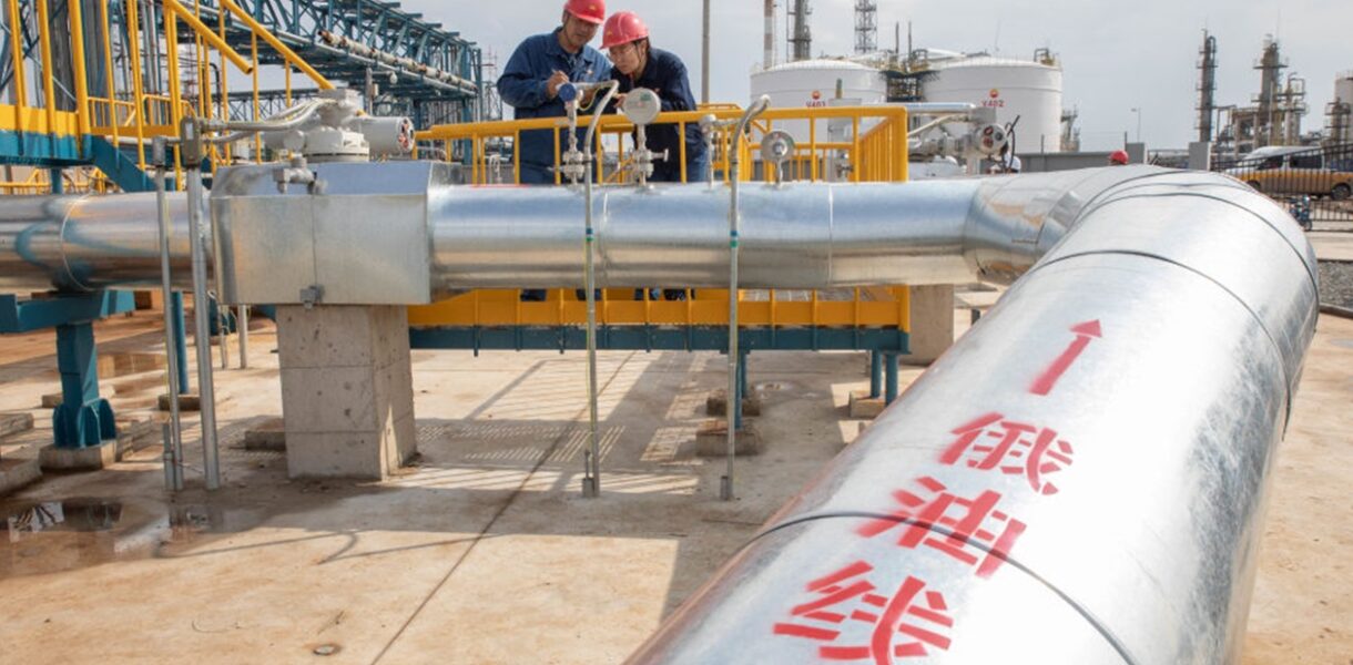 РФ знижує ціни на нафту для Китаю, щоб компенсувати "втрату" Індії - ЗМІ