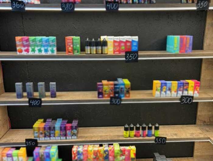 У Черкасах викрили мережу нелегальних вейп-шопів із товаром на понад 500 тисяч гривень