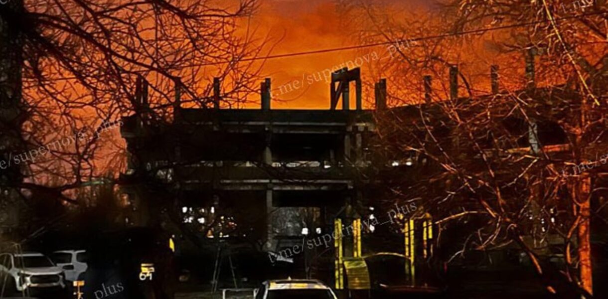 В окупованій Макіївці БпЛА "розбомбили" нафтобазу