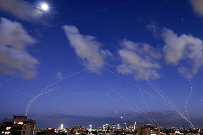 В ОАЕ повідомили, як спрацювала ППО проти сотень іранських ракет і дронів