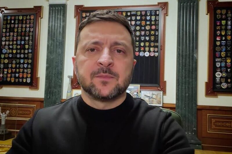 Тристоронні переговори відкладаються - Зеленський