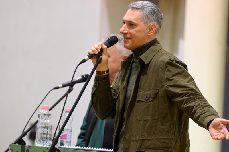 Угорщина пригрозила й надалі грабувати українських інкасаторів