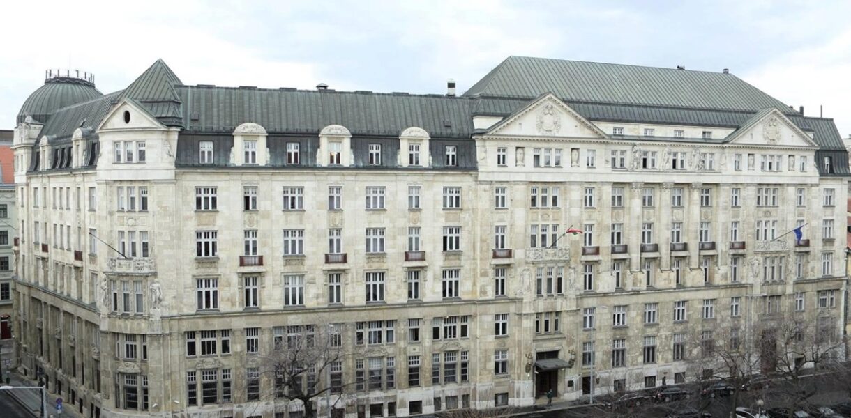 В Угорщині заборонили експорт нафти, бензину й дизеля