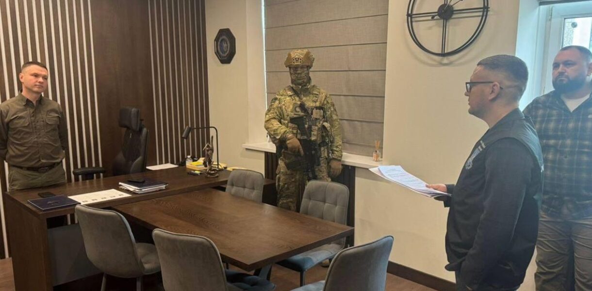 Затримано двох високопосадовців облуправлінь СБУ
