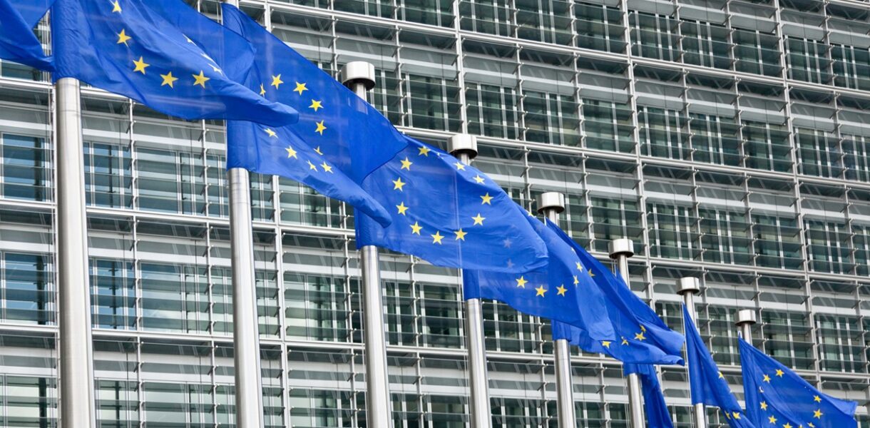 Європарламентарі схвалили зниження мит на американські товари