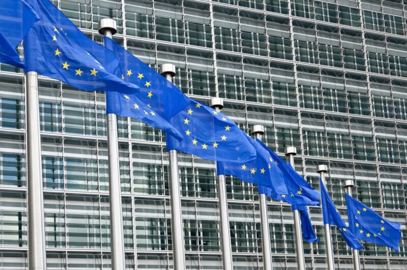 Європарламентарі схвалили зниження мит на американські товари