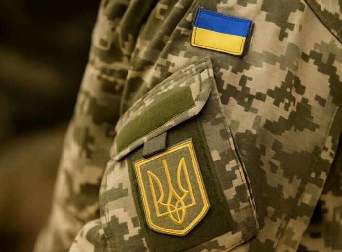 «Не пускають адвоката»: у Києві жінка звинувачує співробітників ТЦК у вбивстві чоловіка і заявляє про тиск у справі