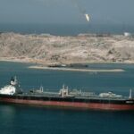 Аналітики назвали ціну на нафту при блокуванні Ормуза до червня