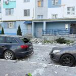 Дрон влучив у дах багатоповерхівки в Харкові