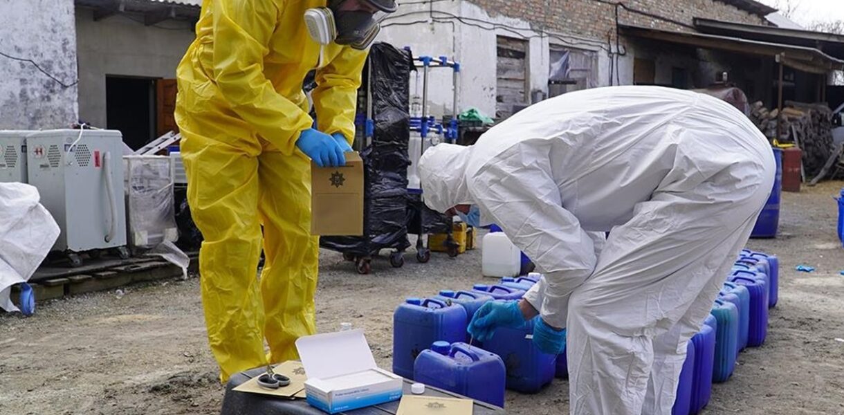 Могли виготовити 2 млн доз: на Тернопольщині ліквідували наркогрупу