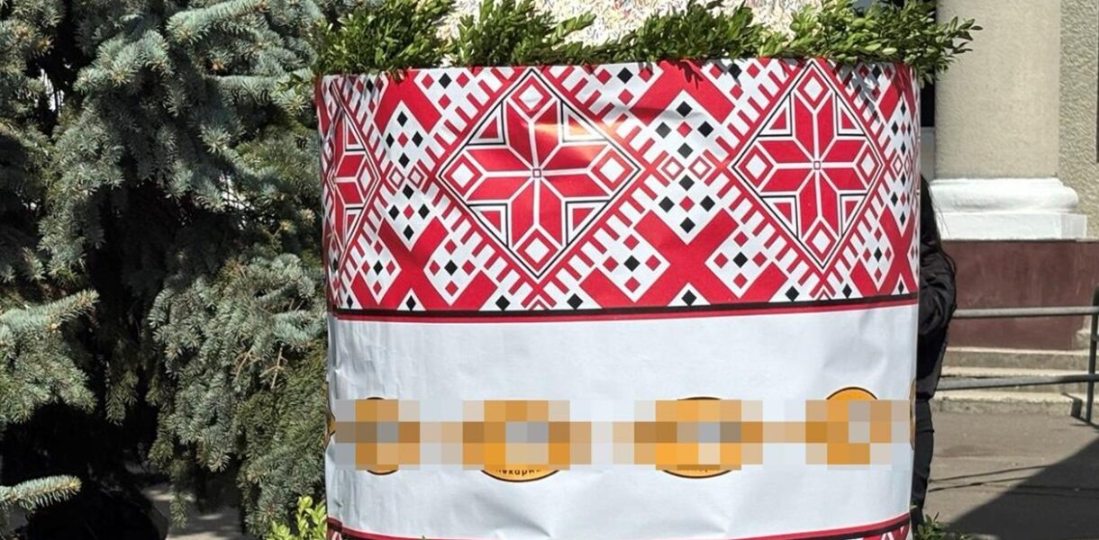 У Нововолинську до Великодня спекли 200-кілограмову паску