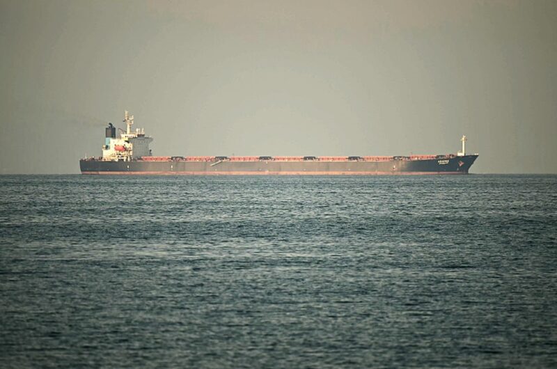 Перший танкер з нафтою пройшов Ормузьку протоку після блокади США