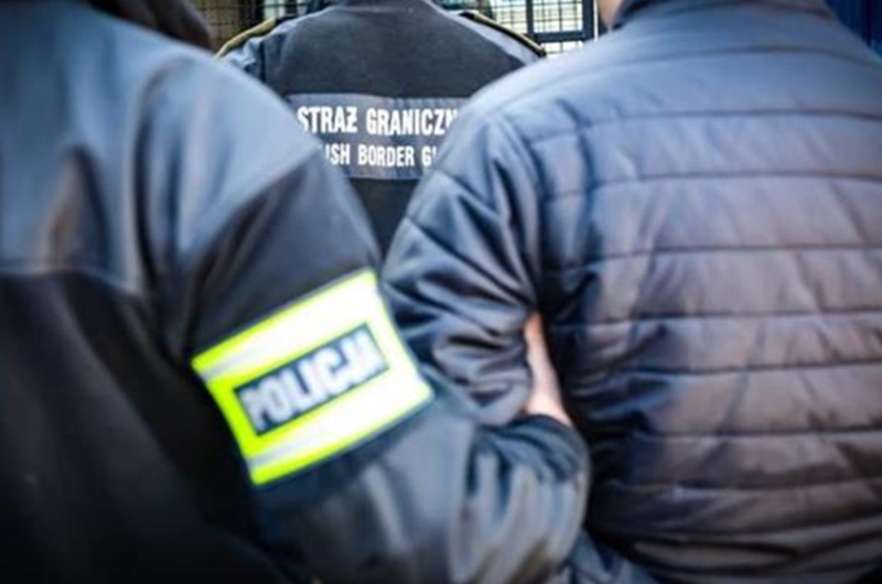 У Польщі українців затримали за торгівлю людьми та відмивання грошей