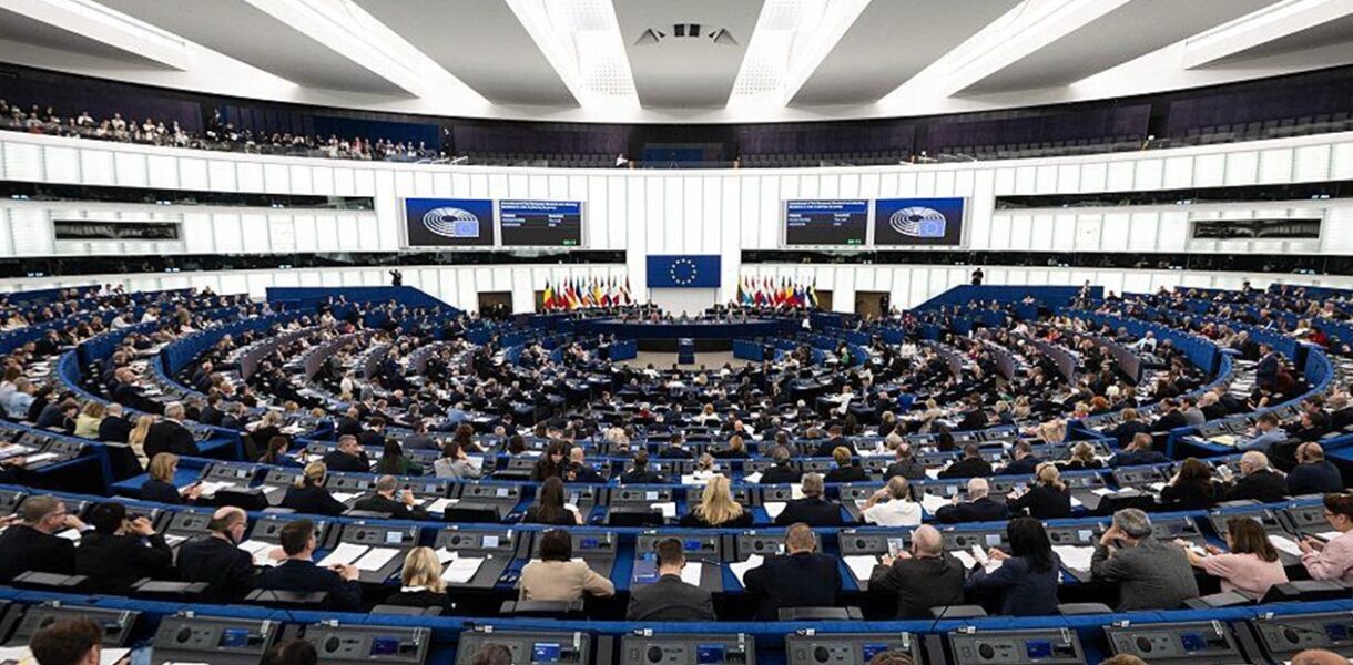 Європарламент відреагував на нові мита Трампа