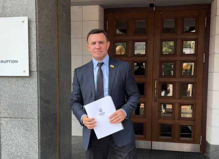 Нардеп Тищенко прибув до ВАКС на обрання запобіжного заходу
