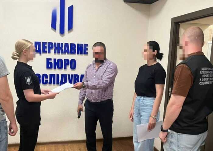 У Дніпрі посадовці ДМС створили фіктивних іноземців, щоб приховати військовозобов’язаних від мобілізації
