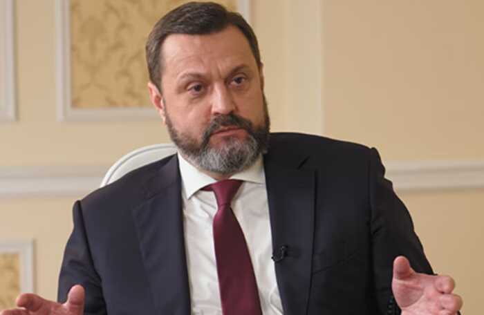 ВАКС засудив екснардепа Андрія Деркача до 15 років ув’язнення за держзраду
