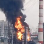 СюжетУдар в саме "сердце". Пожежа на НПЗ в Москві
