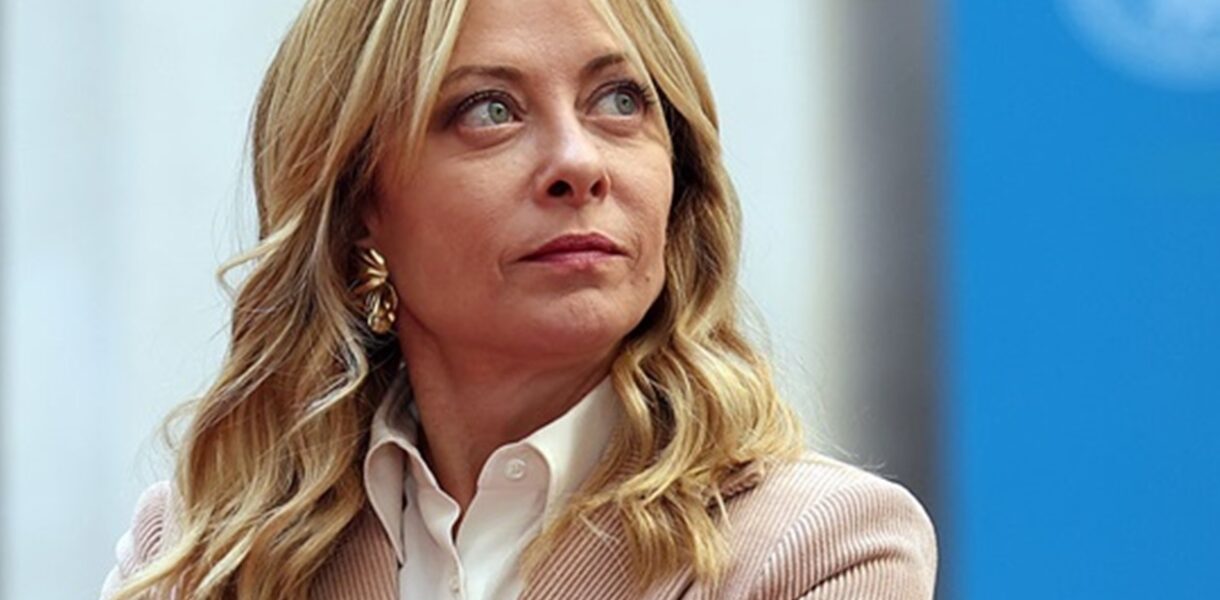 Мелоні розповіла колегам, що кинула курити