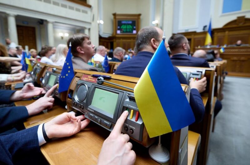 Рада розблокувала 1,56 трлн гривень на оборону