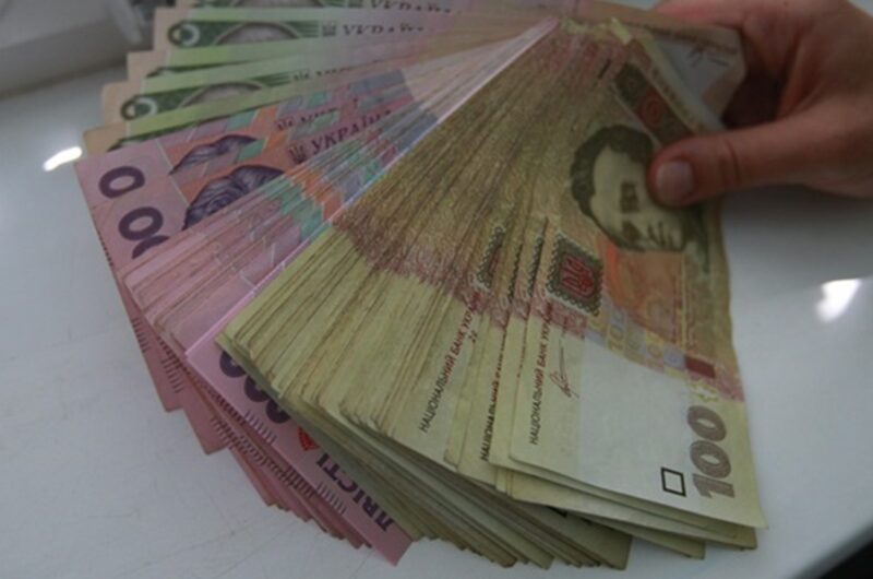 Українці збільшили вклади до банків