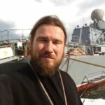 «400 діалогів із ФСБ»: журналісти злили листування кримського попа Кроткова, який здавав людей та постачав РЕБ окупантам