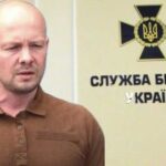 Масштабні обшуки в СБУ на Хмельниччині: посадовців підозрюють у вимаганні 200 тисяч доларів щомісяця