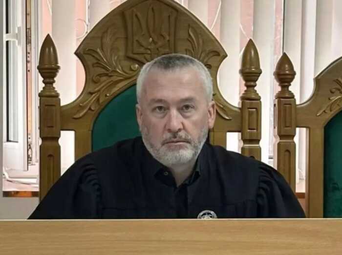 Елітні квартири та позашляховик за 70 тисяч доларів: як родина голови Госпсуду Києва Вадима Босого обростає елітною нерухомістю