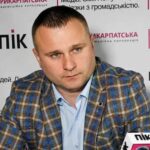 Хабарі від підприємців на понад 450 тисяч: керівнику Держпраці Сагайдаку та трьом спільникам оголосили підозри