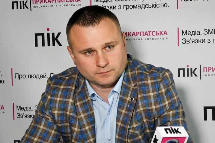 Хабарі від підприємців на понад 450 тисяч: керівнику Держпраці Сагайдаку та трьом спільникам оголосили підозри