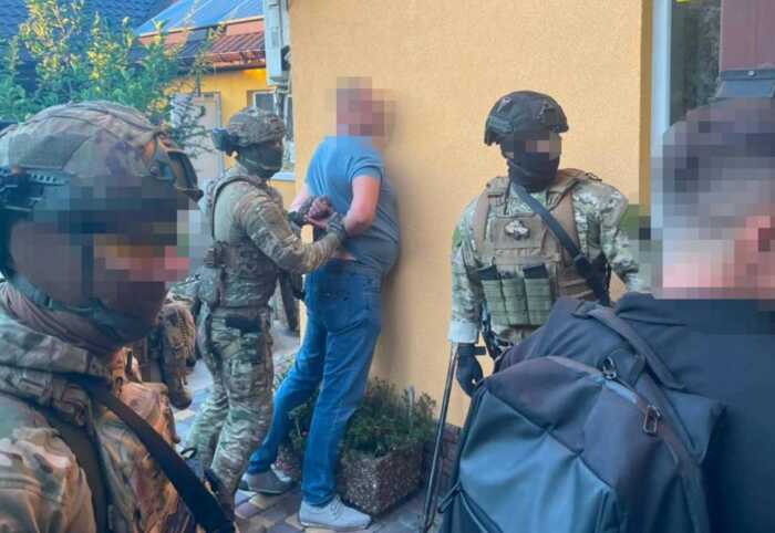 У Дніпрі небезпечні відходи на мільйони просто закопували в землю: паралельно незаконно видобували суглинок