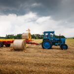 Українські аграрії завершили третину збору зернових