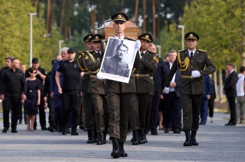 Євгена Коновальця перепоховали в Україні