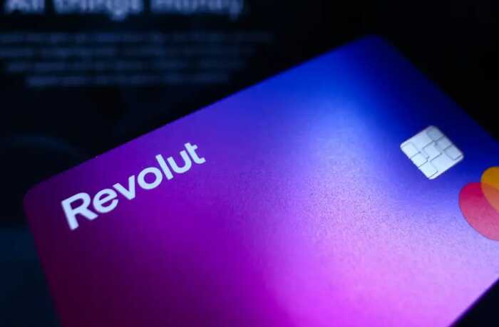 Онлайн-банк Revolut визнав, що передав персональні дані клієнтів шахраям