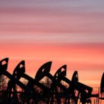 Нафта трохи подешевшала, але Brent за тиждень додала понад 7%