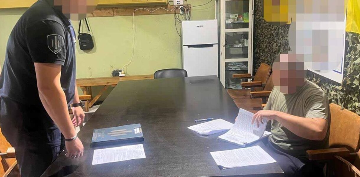 Продавали тилові посади за $3000: на Кіровоградщині викрили двох військових
