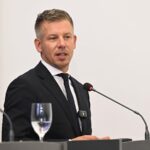 Мадяр пообіцяв скасувати обмеження Орбана щодо одностатевих пар
