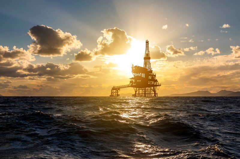 Світовий ринок може втратити 4% нафти після атаки хуситів