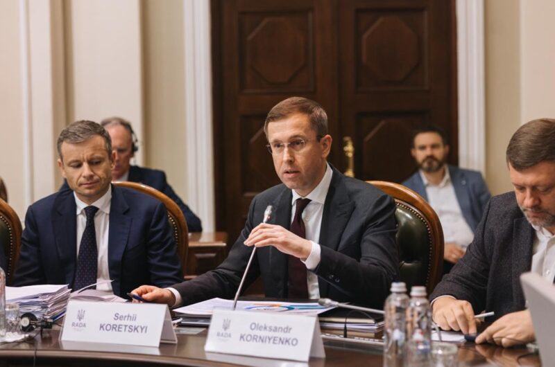В України закінчуються держфінанси - прем'єр